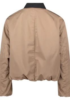 Blazers & Jasjes|Jassen><noscript><img width=