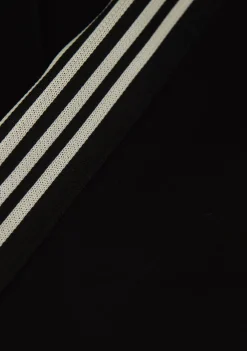 Broeken><noscript><img width=