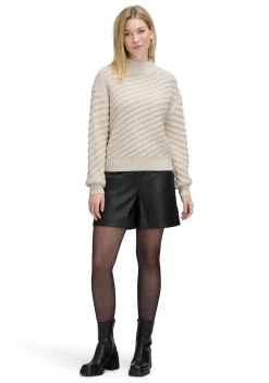 Truien><noscript><img width=