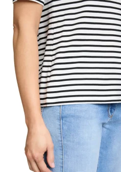 Shirts><noscript><img width=