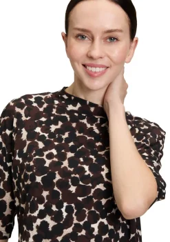 Shirts><noscript><img width=