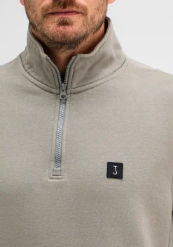 Truien><noscript><img width=