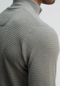 Truien><noscript><img width=