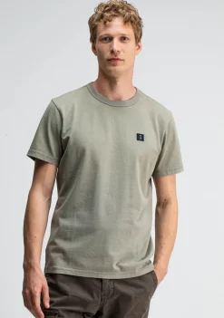 T-Shirts><noscript><img width=