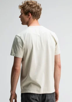 T-Shirts><noscript><img width=