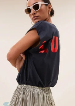 Shirts><noscript><img width=