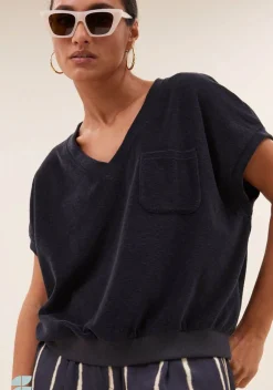 Shirts><noscript><img width=