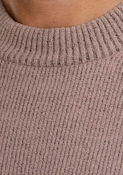 Truien><noscript><img width=