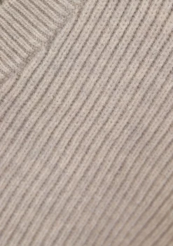 Truien><noscript><img width=