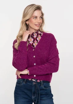 Shirts><noscript><img width=