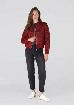 Blazers & Jasjes|Jassen><noscript><img width=