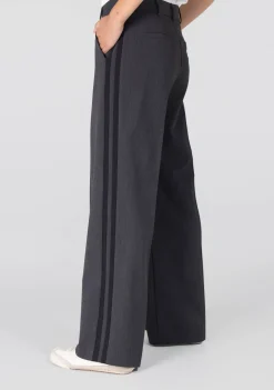 Broeken><noscript><img width=