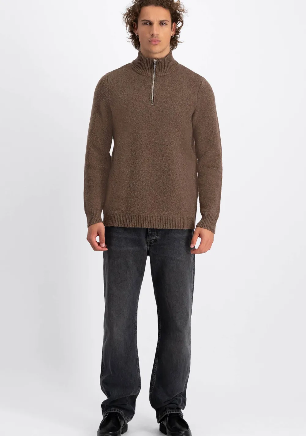 Truien>LAW OF THE SEA TRUI Bruin