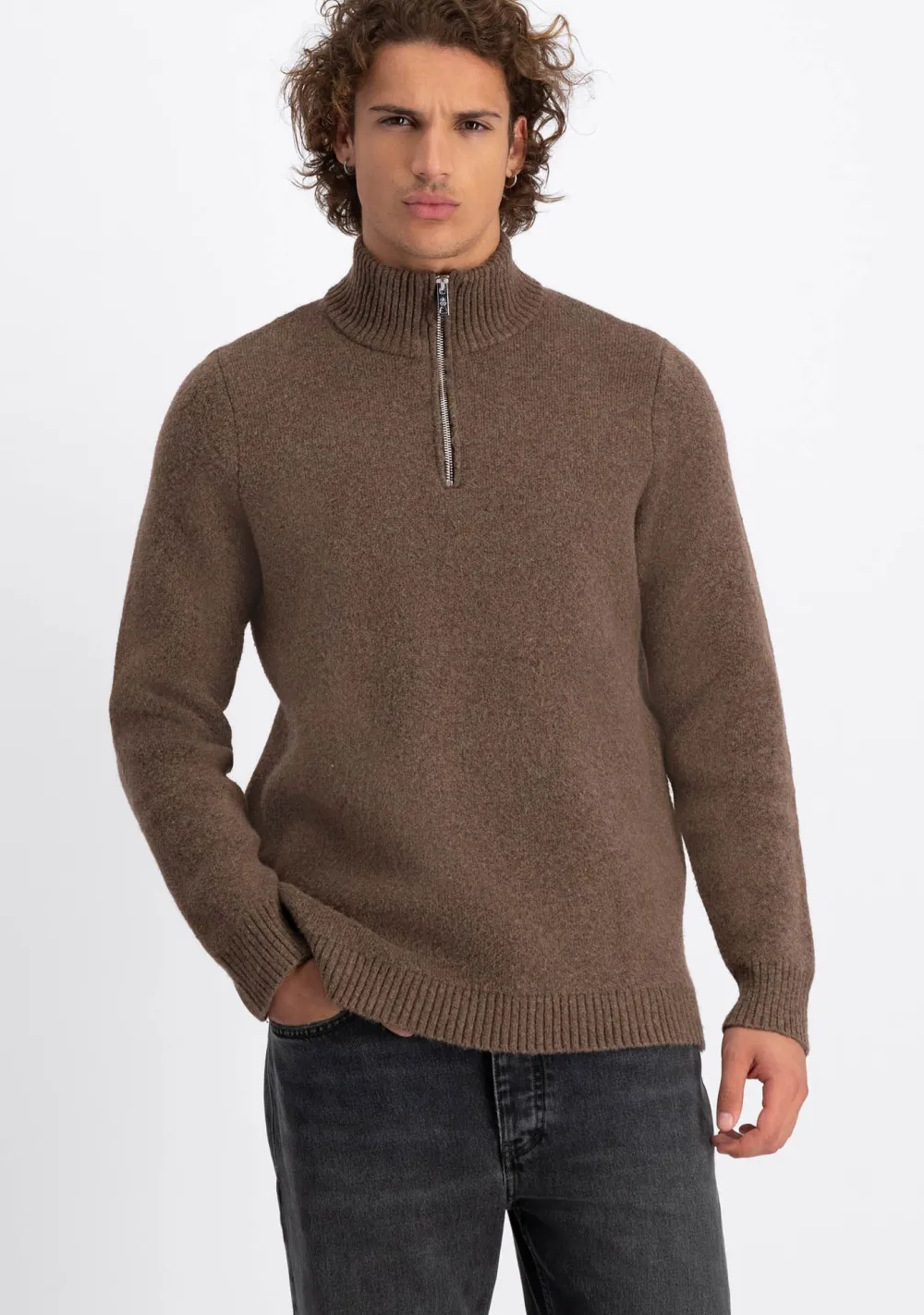 Truien>LAW OF THE SEA TRUI Bruin