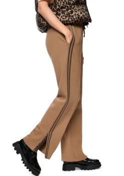 Broeken><noscript><img width=