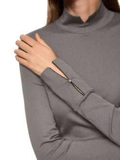 Shirts><noscript><img width=