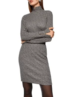 Shirts><noscript><img width=