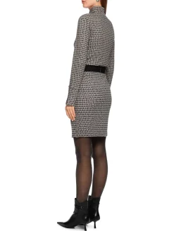 Shirts><noscript><img width=