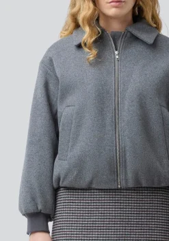 Blazers & Jasjes|Jassen><noscript><img width=