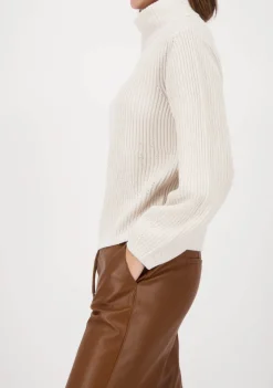 Truien><noscript><img width=