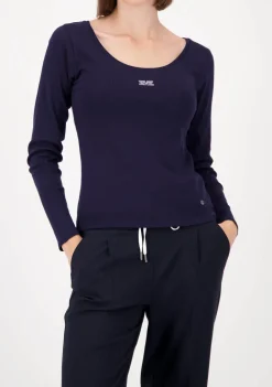 Shirts><noscript><img width=