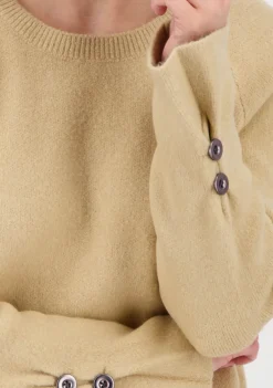 Truien><noscript><img width=