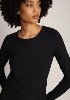 Shirts><noscript><img width=