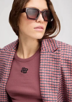 Shirts><noscript><img width=