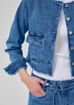 Blazers & Jasjes><noscript><img width=