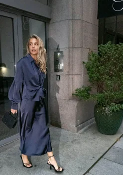 Rokken><noscript><img width=