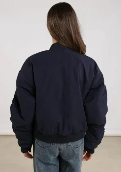 Blazers & Jasjes|Jassen><noscript><img width=