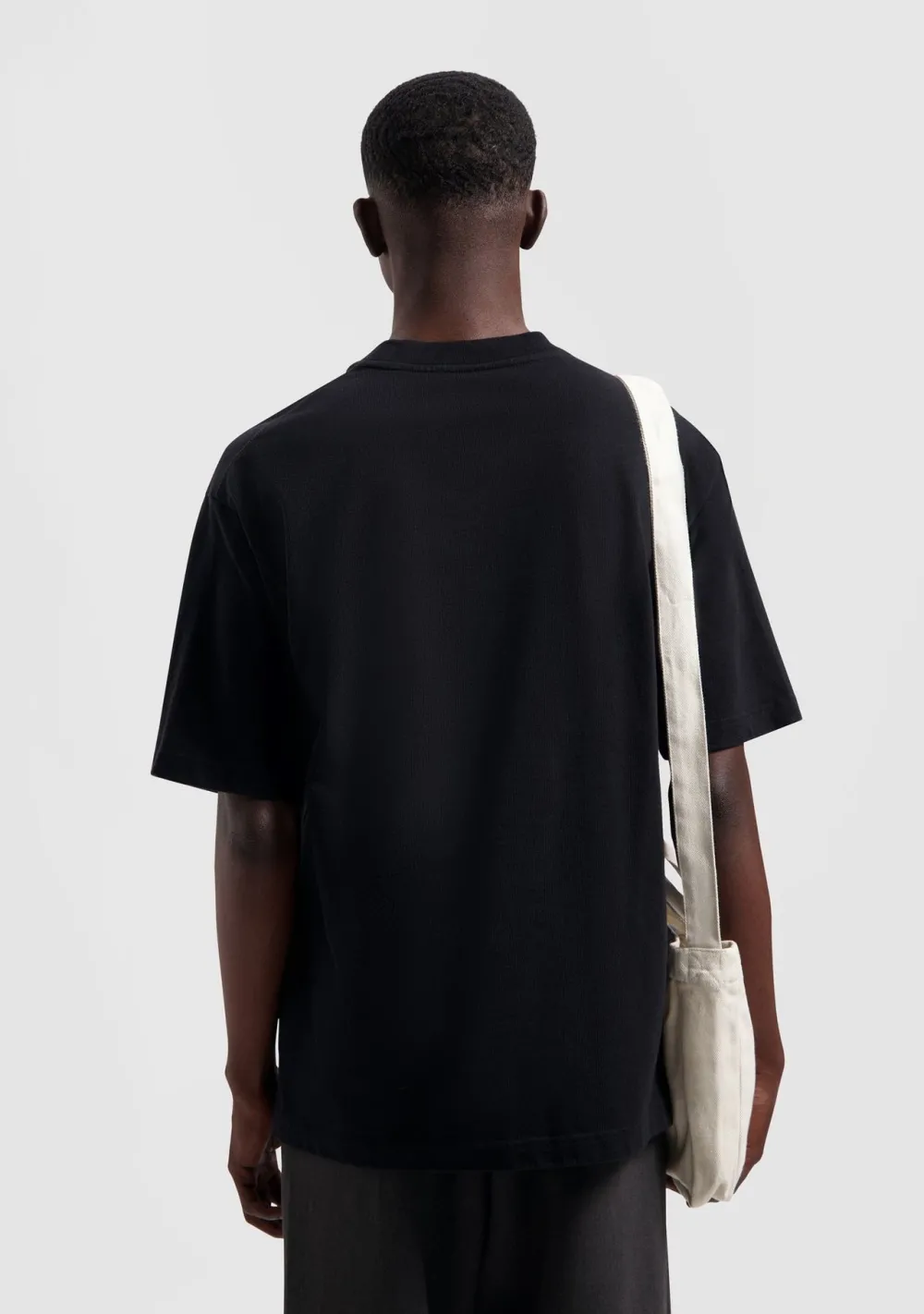 T-Shirts>OLAF TSHIRT Zwart