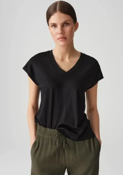 Shirts><noscript><img width=