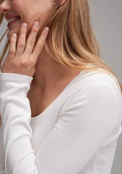 Shirts><noscript><img width=