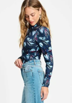 Shirts><noscript><img width=