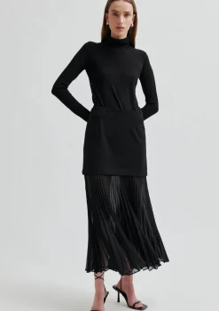 Rokken>SECOND FEMALE ROK