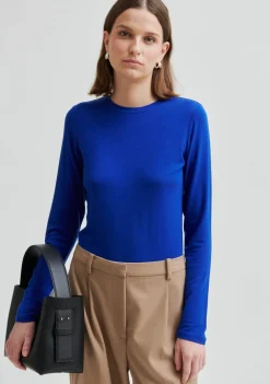 Shirts><noscript><img width=