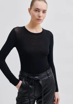 Shirts><noscript><img width=