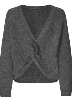 Truien><noscript><img width=