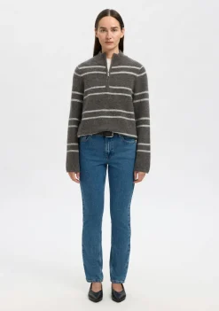 Truien><noscript><img width=