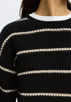 Truien><noscript><img width=