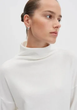 Truien><noscript><img width=