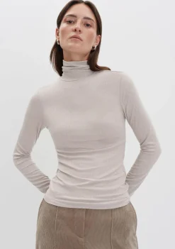 Shirts><noscript><img width=