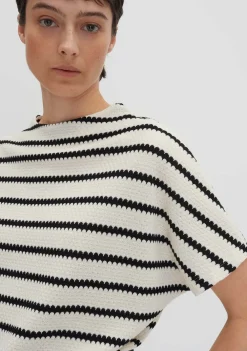 Truien><noscript><img width=