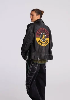 Blazers & Jasjes|Jassen><noscript><img width=