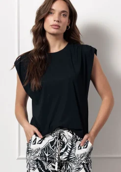 Shirts><noscript><img width=