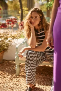 Shirts><noscript><img width=