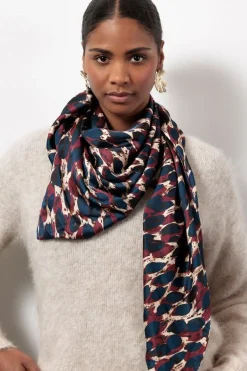 Truien><noscript><img width=