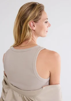 Shirts><noscript><img width=