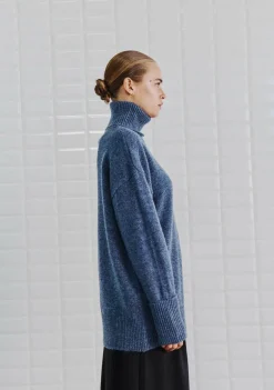 Truien><noscript><img width=